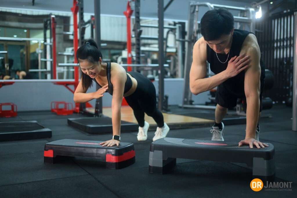 ćwiczenia na wiotkie ramiona